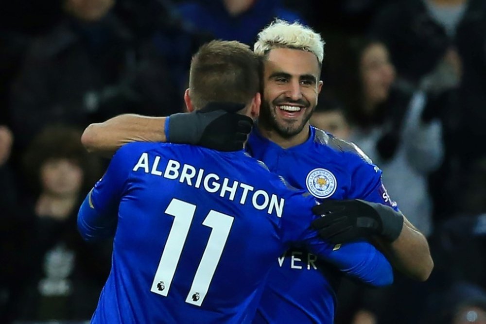 El seleccionador de Argelia recomendó a Mahrez que volviese a entrenar. AFP