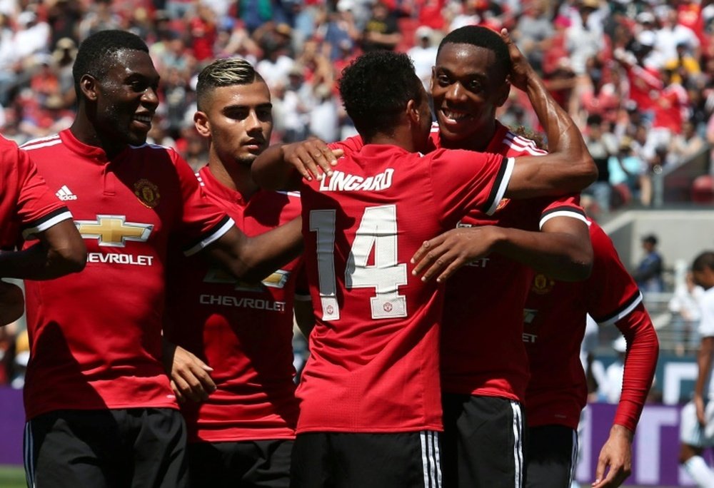 Manchester United edges Real Madrid on penalty kicks