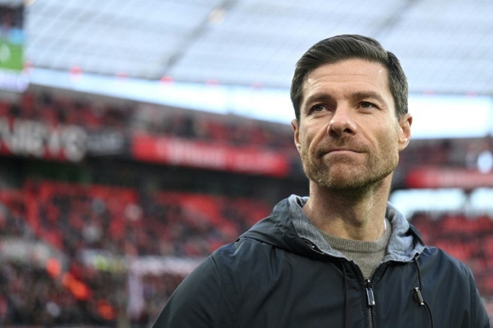 Xabi Alonso será libre para fichar por el Madrid o el Liverpool si quiere. AFP