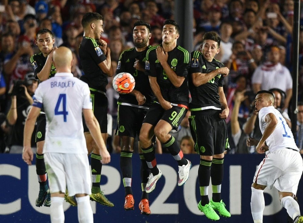 Mexico block a free kick during their 2015 CONCACAF Cup game against the US at the Rose Bowl in Pasadena, California on October 10, 2015