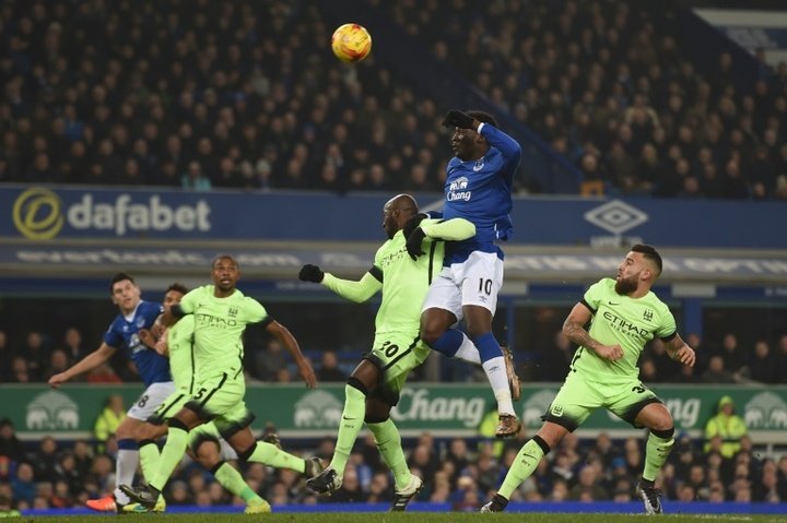 Lukaku gives Everton semi-final edge over City
