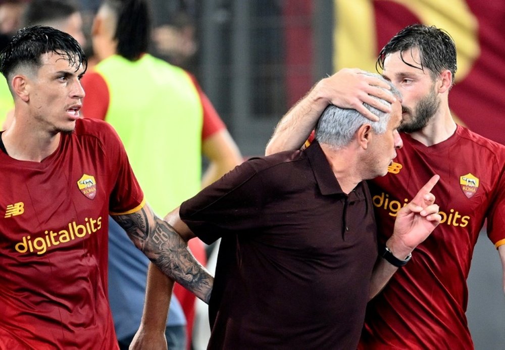 Jose Mourinho ran from his dugout to celebrate with Roma's players after their late winner against Sassuolo