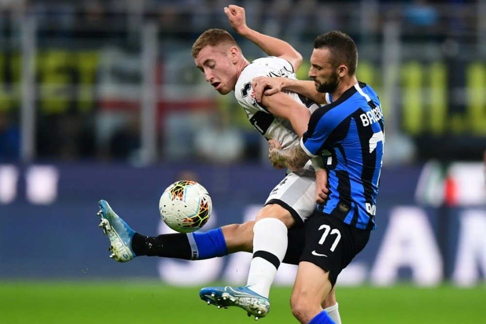 El Barça, sin dinero para fichar a Brozovic. AFP