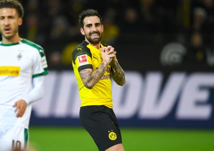 Alcacer offre la liberté et la première place à Dortmund