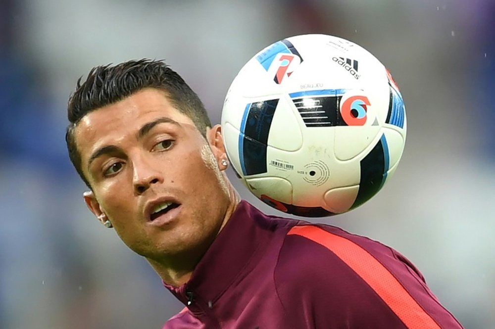 Portugal forward Cristiano Ronaldo warms up before the match against Iceland. BeSoccer