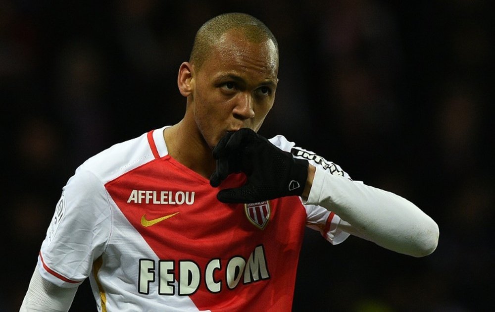 Fabinho se llevó un doloroso 'recuerdo' del partido contra el Toulouse. AFP/Archivo