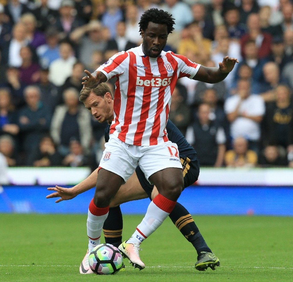 Frustrated Bony does not understand his situation at Stoke