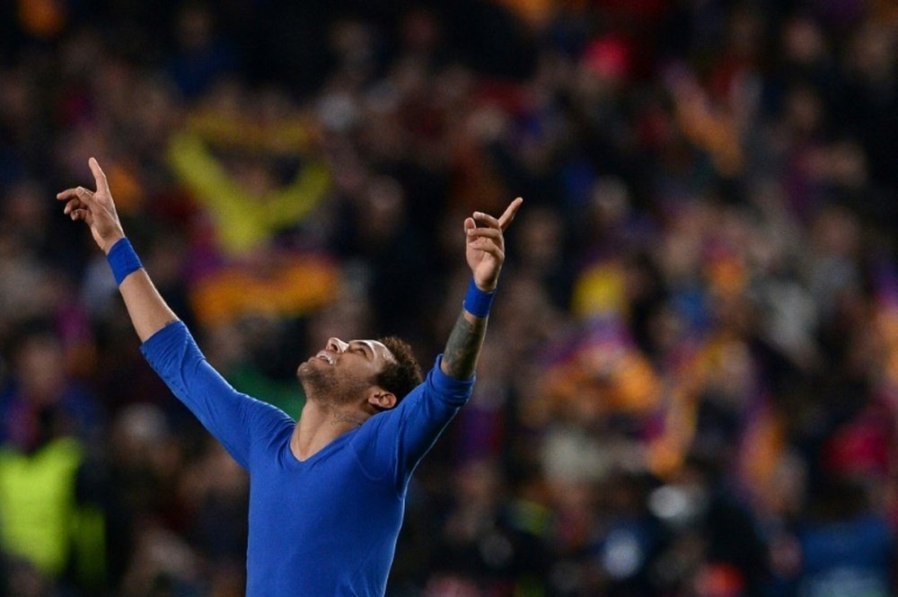 Neymar quiere acabar en Brasil. AFP