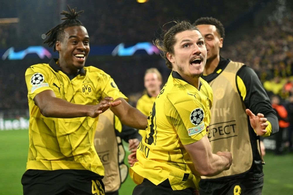 Sabitzer comemora o gol da vitória do Dortmund. AFP