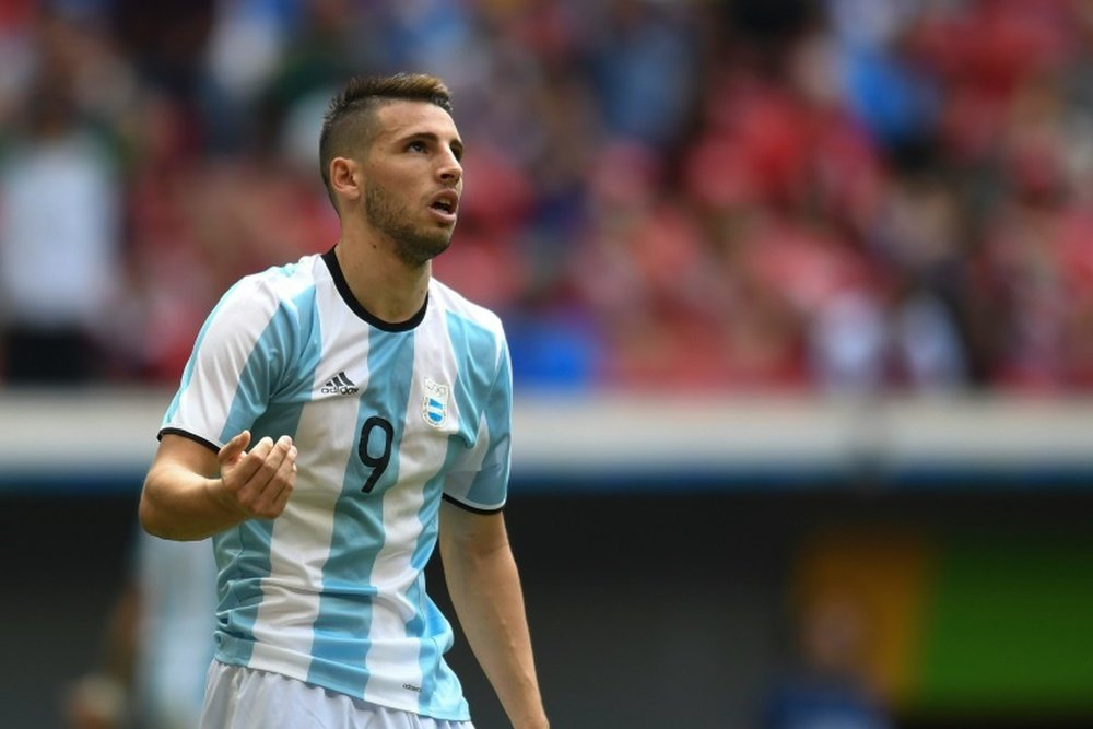 Argentinas player Jonathan Calleri reacts during the Rio 2016 Olympic Games first Round Group D mens football match Argentina vs Honduras, at the Mane Garrincha Stadium in Brasilia, Brazil on August 10, 2016