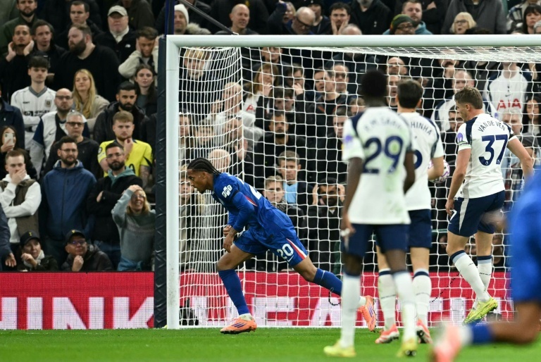 Joao Pedro strikes at last as Chelsea edge past Spurs