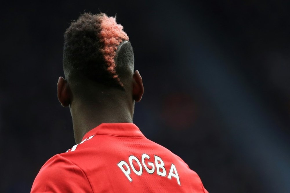 Paul Pogba cantonné au banc des remplaçants pour le match face à Séville. AFP