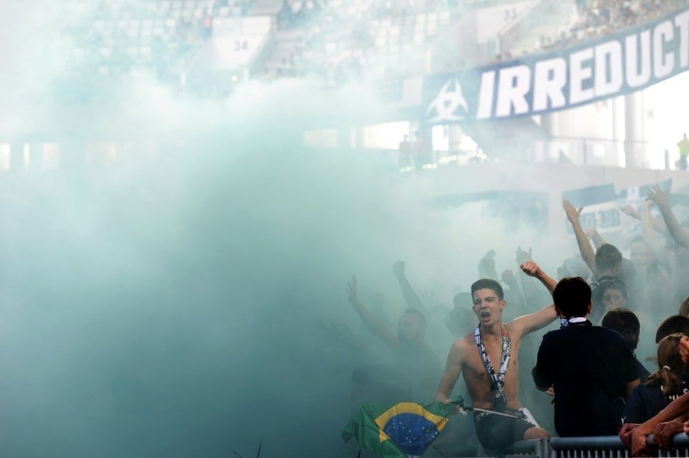 Bordeauxs supporters react during a French Ligue 1 football match against Nantes on August 30, 2015 at the Nouveau stade in Bordeaux, southwestern France