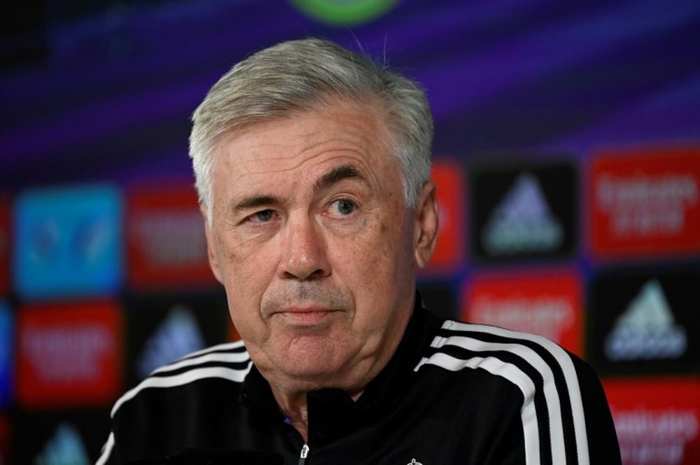 Ancelotti congratulated his squad after Barcelona win. AFP