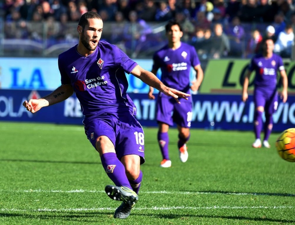Mario Suarez scores during the Italian Serie A football match Fiorentina vs Frosinone at the Franchi stadium in Florence on November 1, 2015