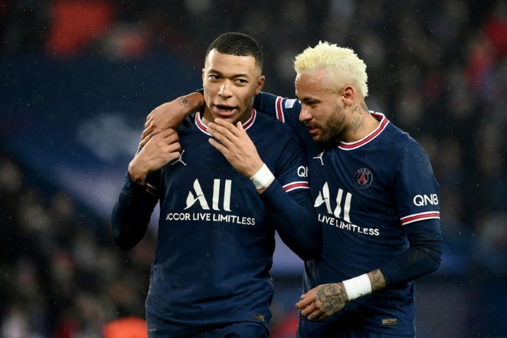 Mbappé vê com bons olhos a saída de Neymar.AFP