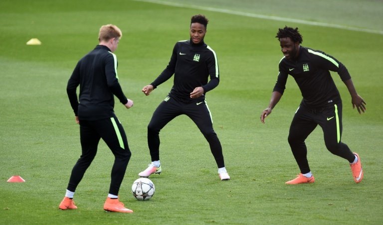 Manchester City's Kevin De Bruyne, Raheem Sterling and Wilfried Bony during training. BeSoccer