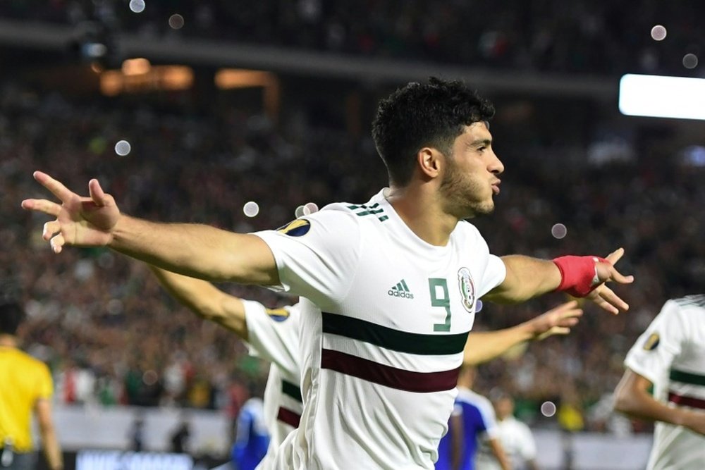 Raúl Jiménez recibe elogios desde su tierra, donde lo ven mejor que CR7. AFP
