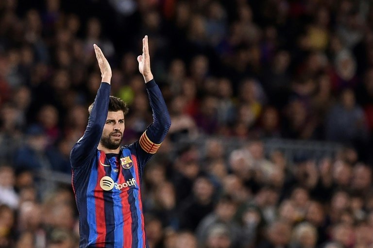 Pique could start in Pamplona to end career