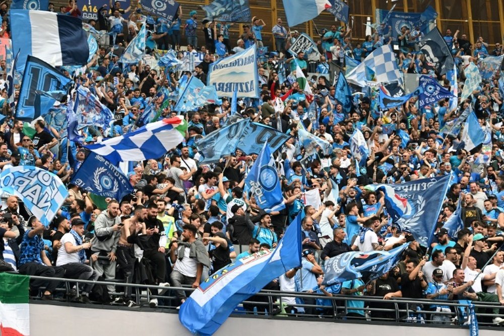 Le match Napoli-Udinese diffusé sur écran géant au stade Diego-Maradona .afp