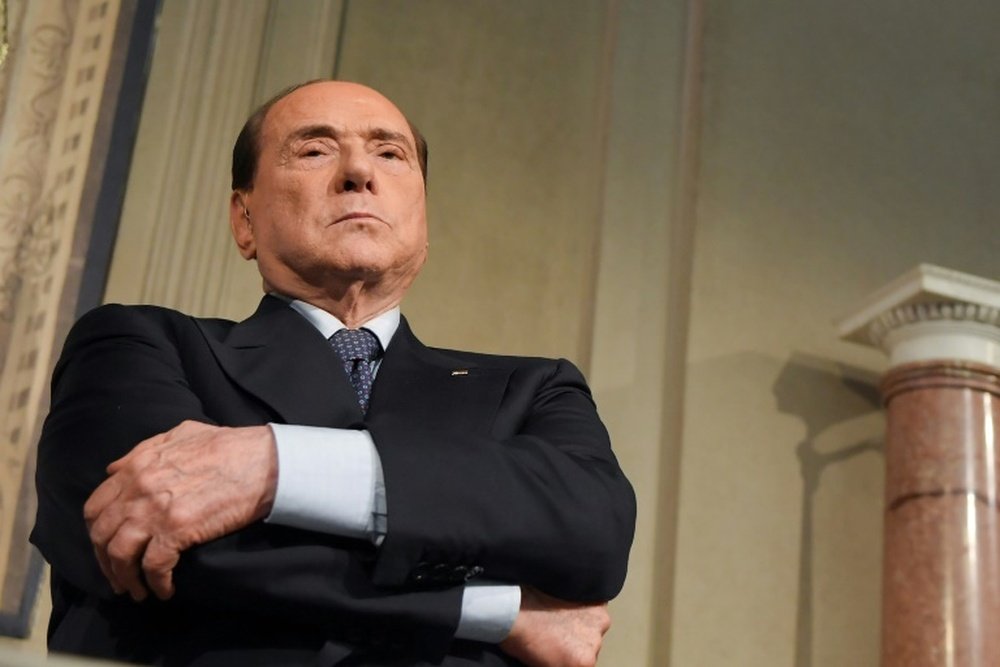 Berlusconi regresa al fútbol tras el Milan. AFP