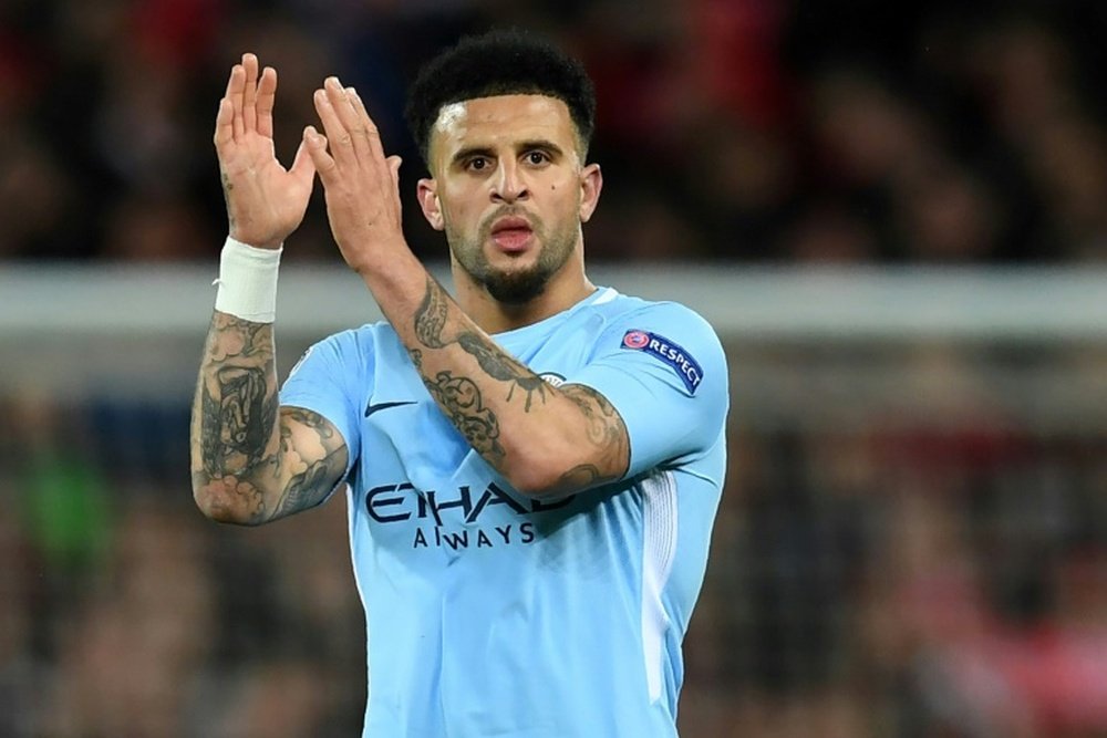 City full-back Kyle Walker believes winner of clash with Liverpool will be sure title favourites.