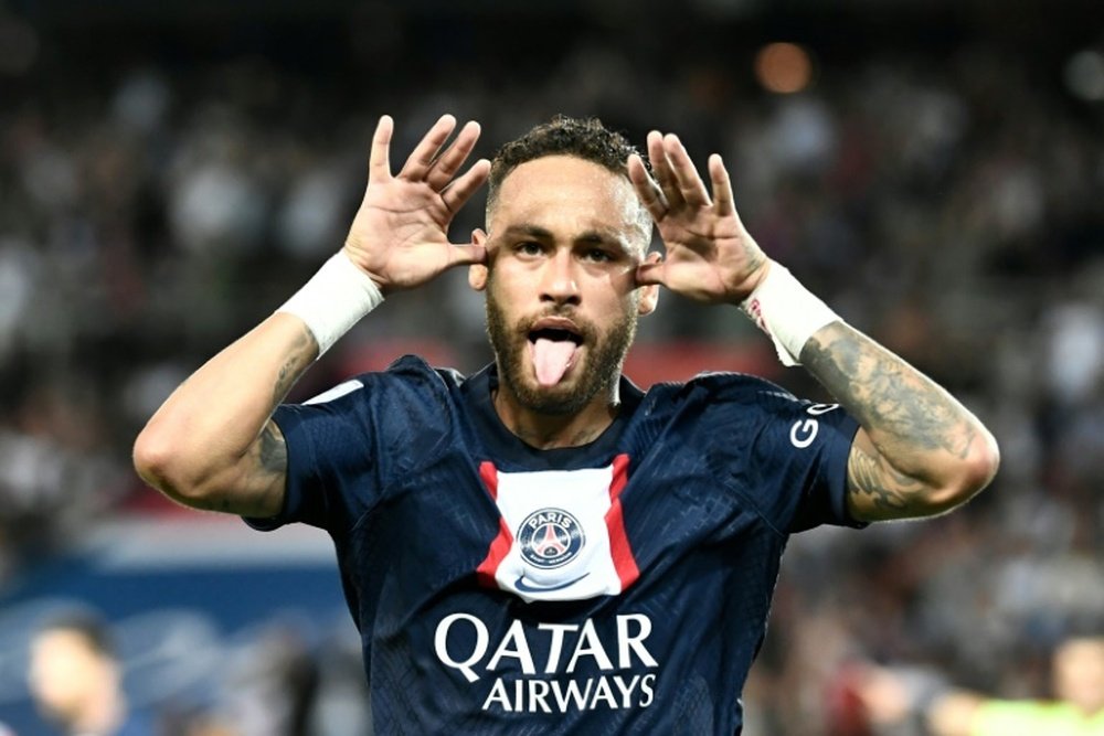 Post al veleno contro Mbappé e 'like' di Neymar. AFP