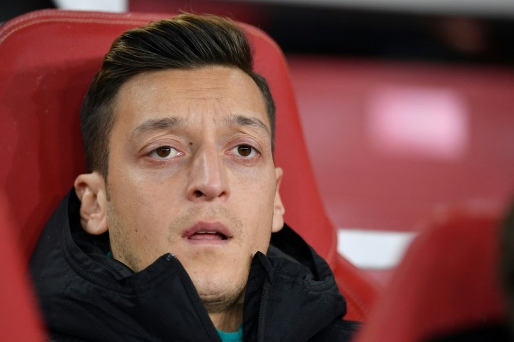 Özil acusó al Arsenal de desleal. AFP