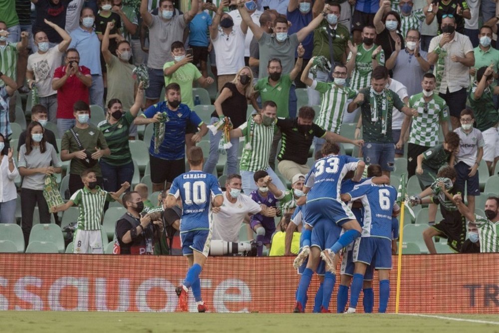 El Betis remontó y venció. AFP