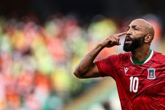 Guiné Equatorial atropelou Guiné-Bissau por 4-2 graças a Emilio López. O atacante do Intercity, com passagem pela LaLiga, marcou nesta quinta-feira um belo 'hat trick' na Copa Africana de Nações.