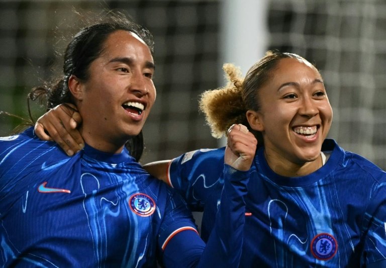 El Chelsea borró de un plumazo el 2-0 en contra de la ida ante el City tras ganar claramente en la vuelta (3-0). El cuadro londinense, en una fabulosa primera mitad, selló su billete para semifinales de la Champions Femeina, donde se las verá con el Barça por tercera vez seguida en esta ronda.