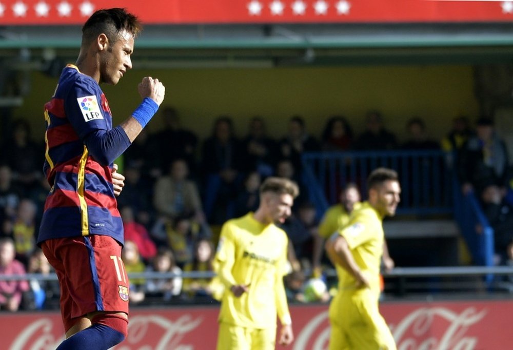 Barcelonas forward Neymar celebrates a goal against Villarreal on March 20, 2016. BeSoccer