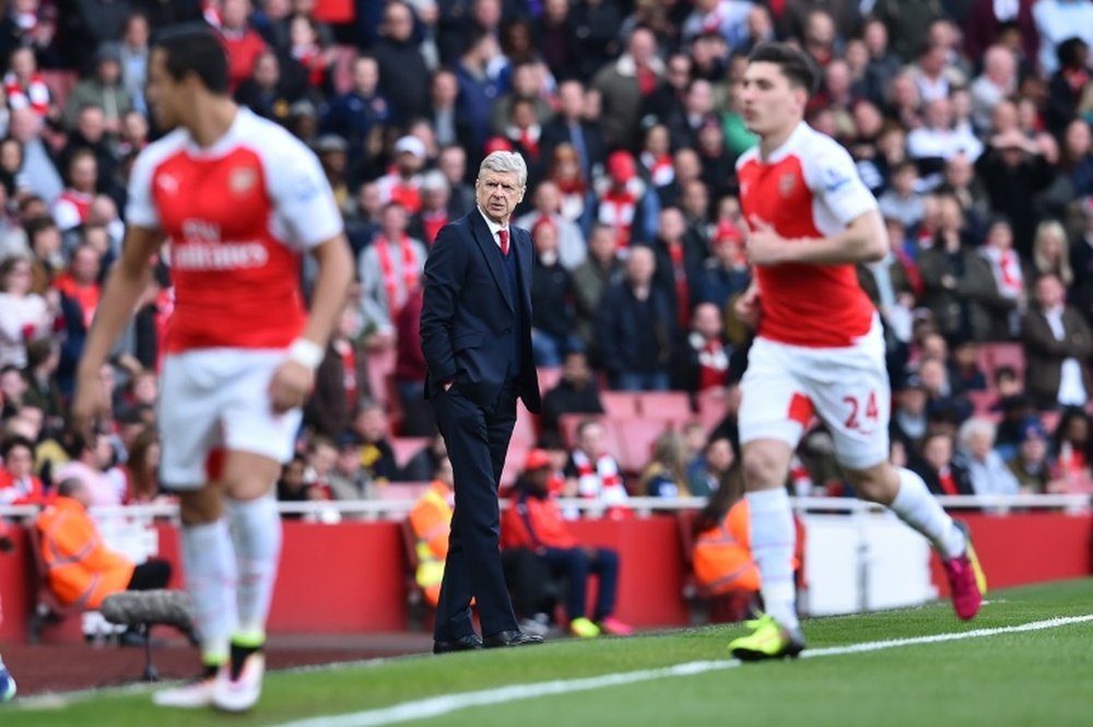 Arsenal's manager Arsene Wenger at the start of the match between Arsenal and Norwich. BeSoccer