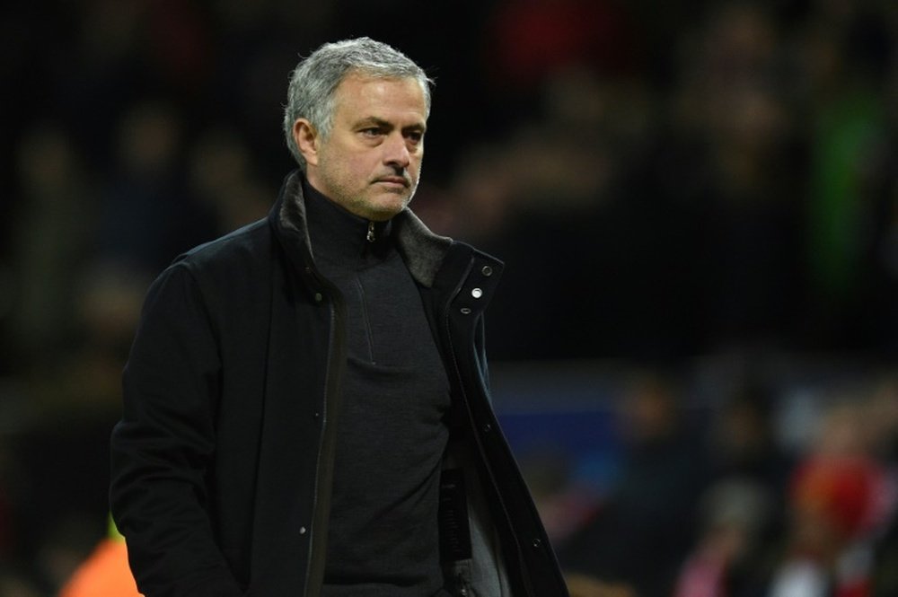 Mourinho vai querer recuperar já da eliminação 'milionária'. AFP