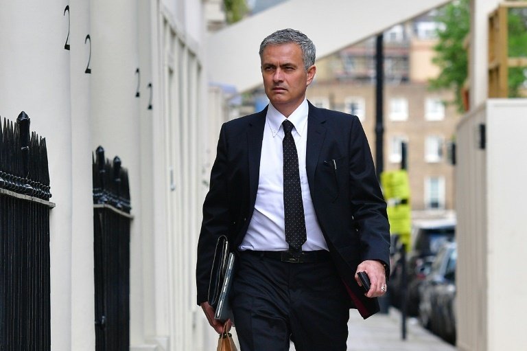 Jose Mourinho arrives back at his home in central London on May 26, 2016