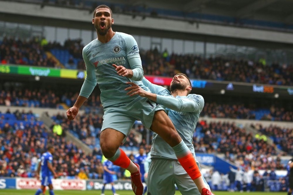 El Aston Villa hace hueco a Loftus-Cheek. AFP