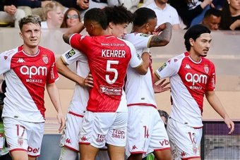 Monaco ground out a win over Rennes to move back into third and one point behind Brest.