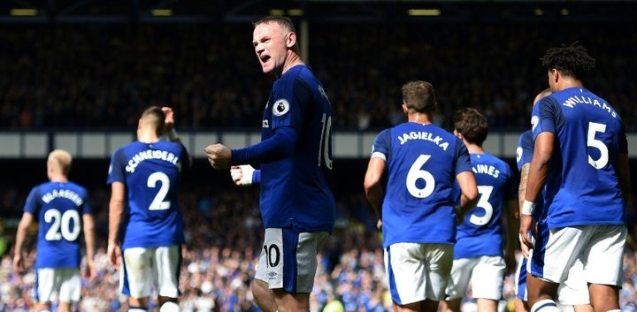 Everton dá passo firme rumo à Europa League