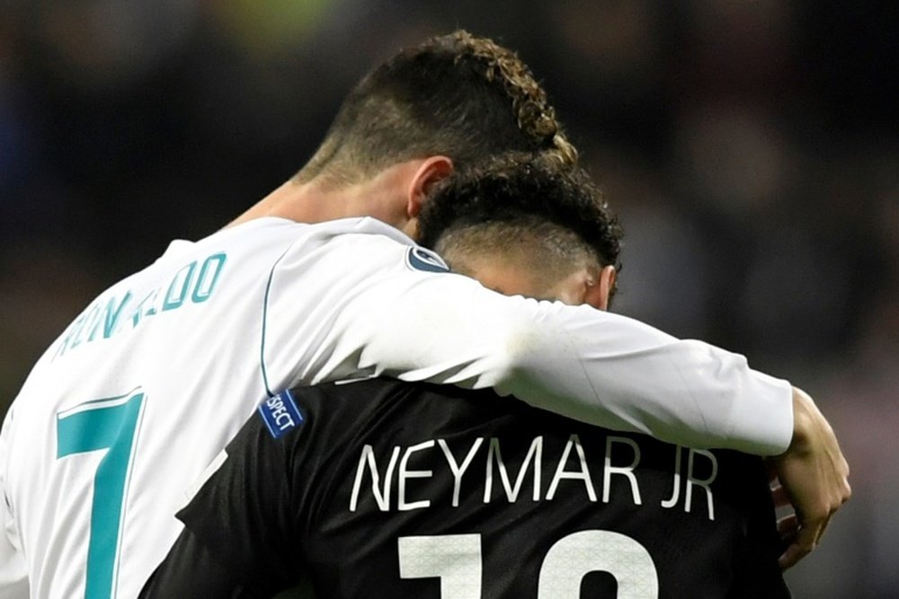 Rivaldo apuesta por la llegada de Neymar a la Juventus. AFP