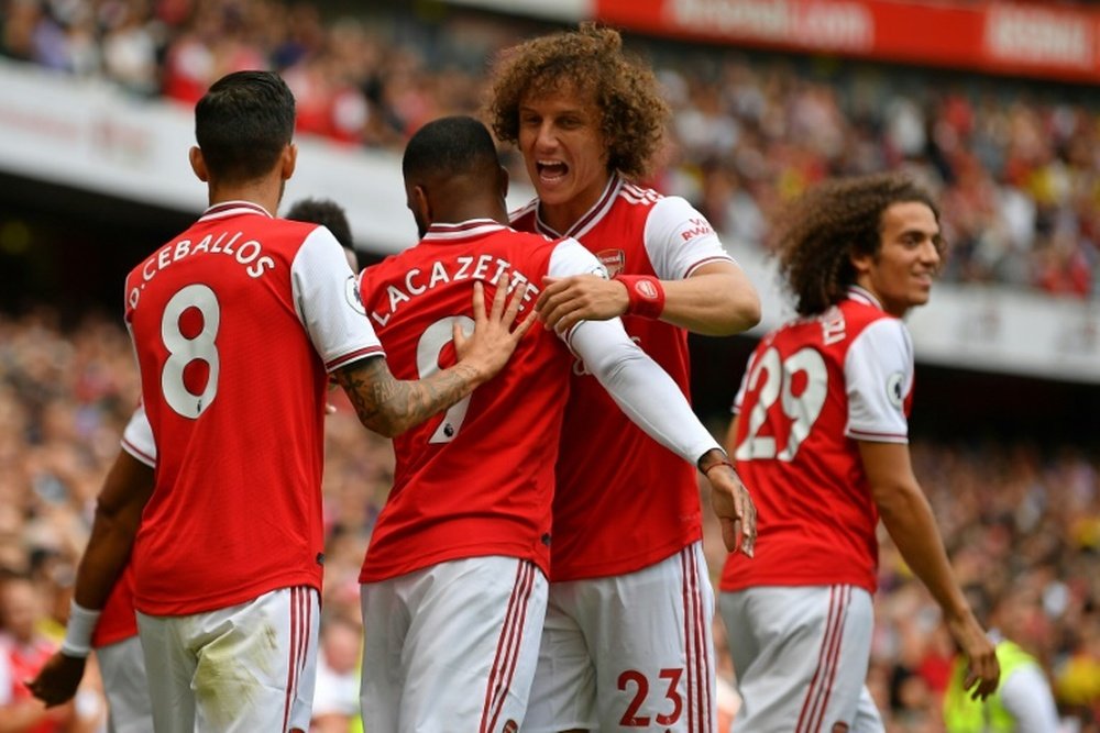 El Arsenal habría decidido no quedarse con David Luiz. AFP