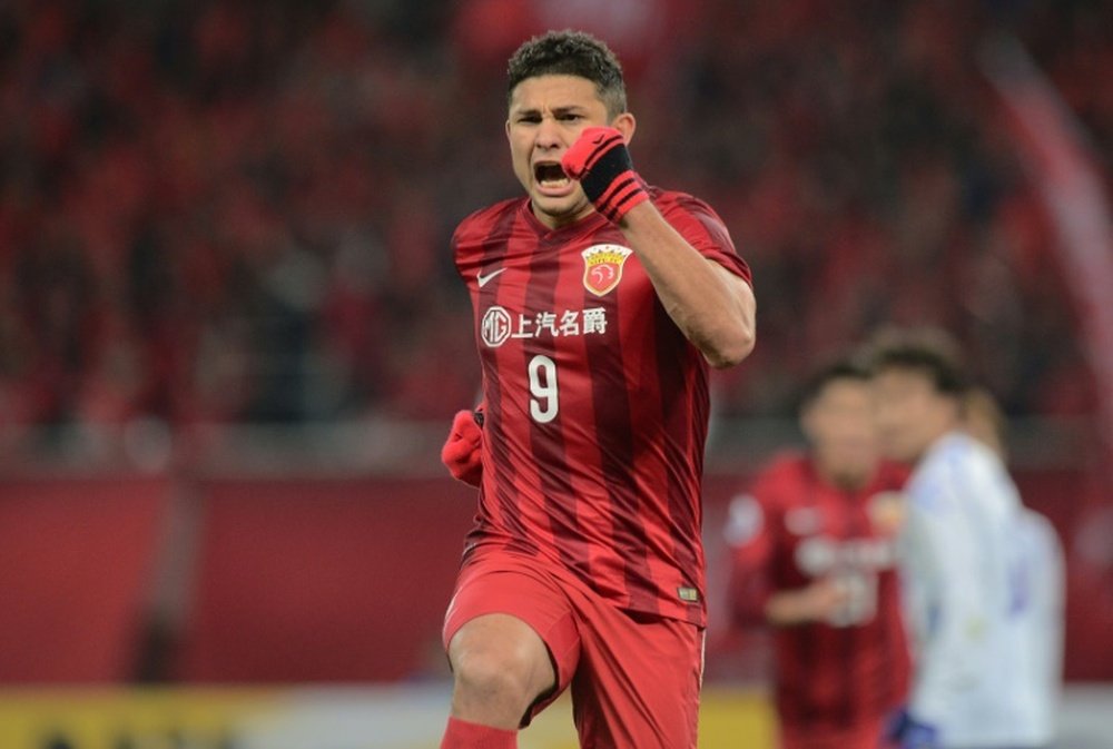 Shanghai SIPG forward Elkeson scored two goals in his sides 2-1 win over Gamba Osaka in Shanghai on March 15, 2016