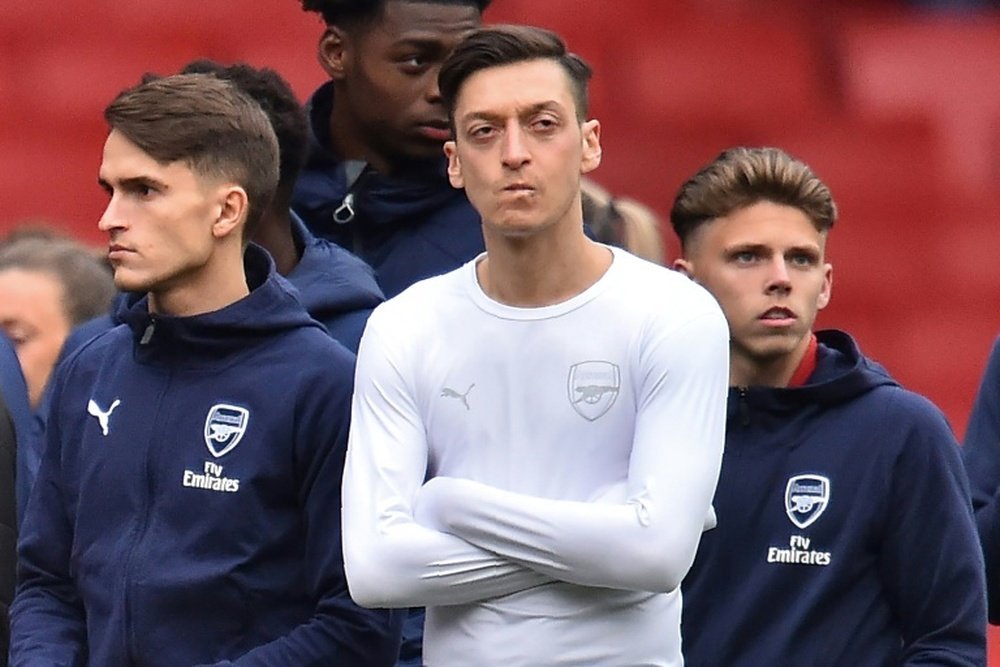 Özil quiere seguir en el Arsenal. AFP