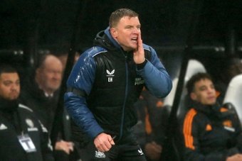 Premier League high-flyers Newcastle suffered a shock FA Cup exit against third tier Sheffield Wednesday, while fifth tier Wrexham made the fourth round.