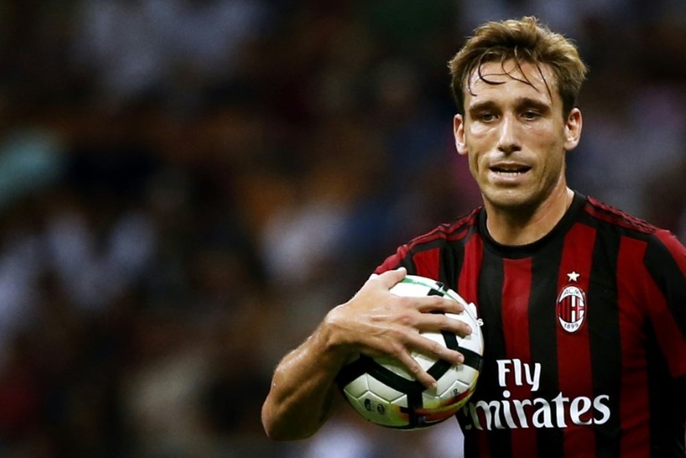 La Fiorentina tiene muy presente a Biglia. AFP