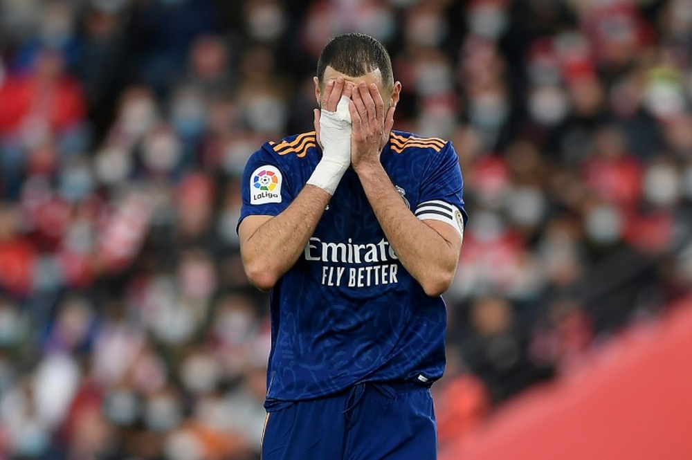 Indignación en el Madrid con el puesto de Benzema. AFP