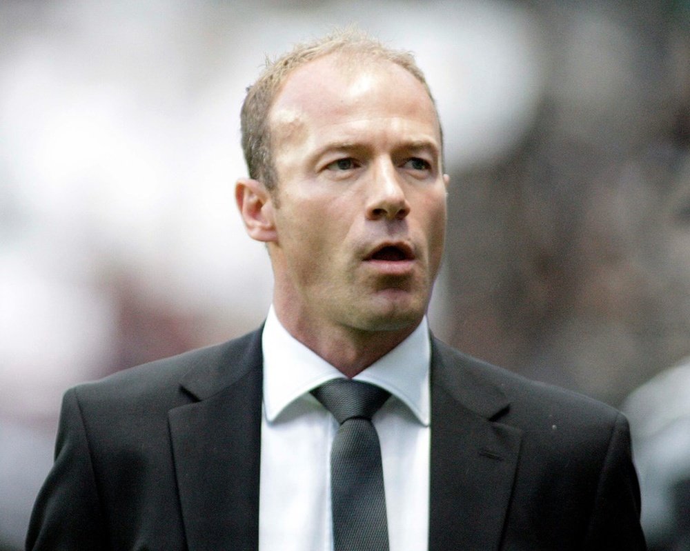 Alan Shearer no se corta un pelo. AFP