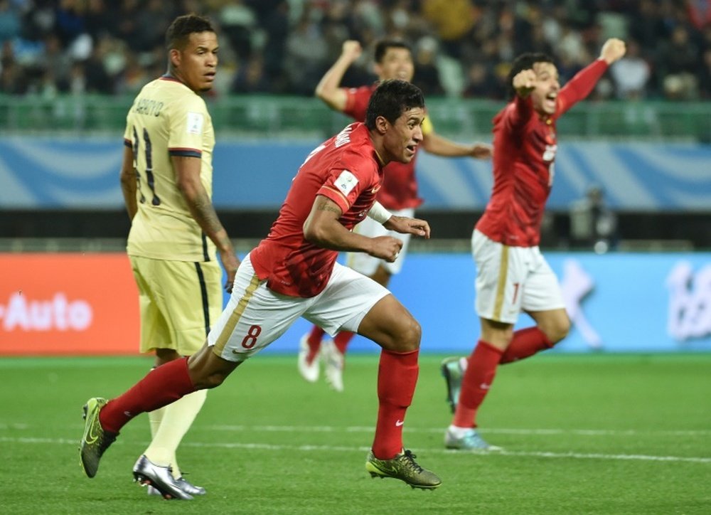 Paulinho confía en la victoria en Perú. AFP