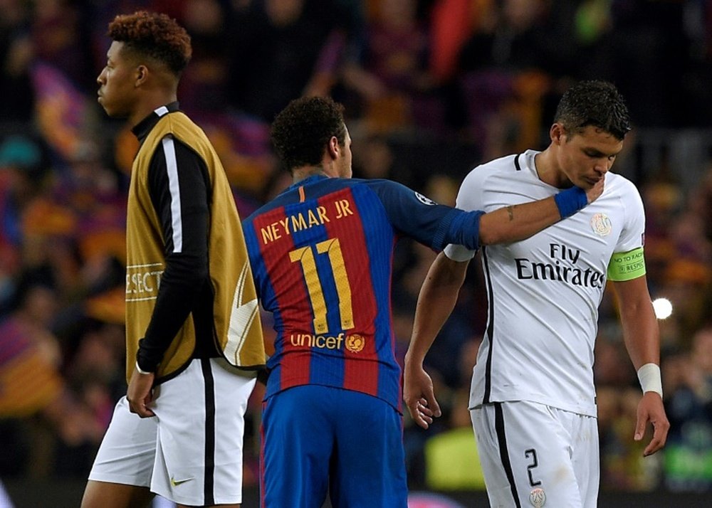 Neymar se disculpó con su compañero de selección. AFP