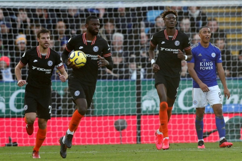 Leicester e Chelsea empatam em 2 a 2 pela 25ª rodada da Premier. AFP