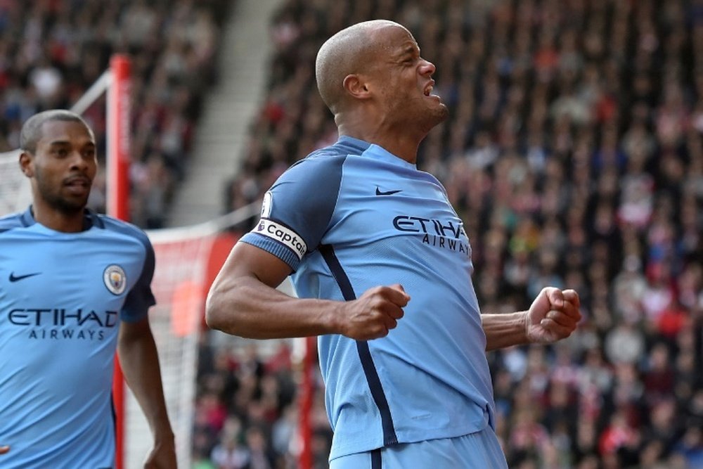Kompany leads by example for ruthless City